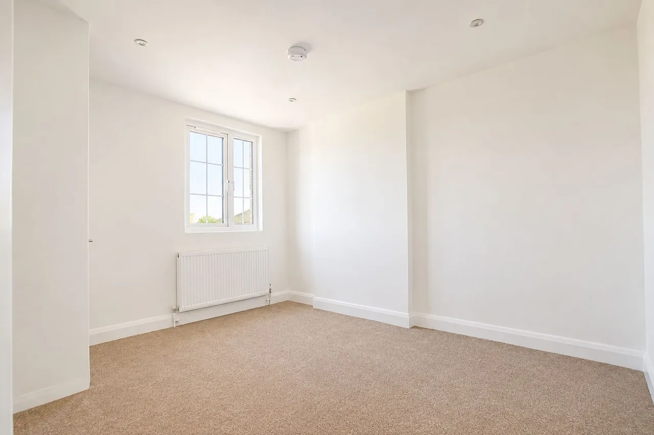 Stafford Road, Wallington, photo 9