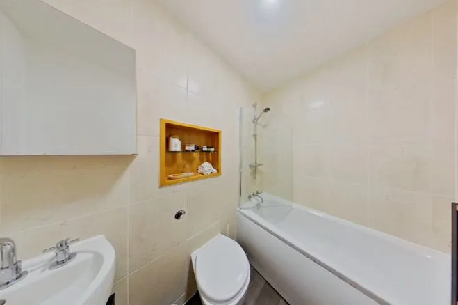Worsdell Drive, Gateshead, photo 12