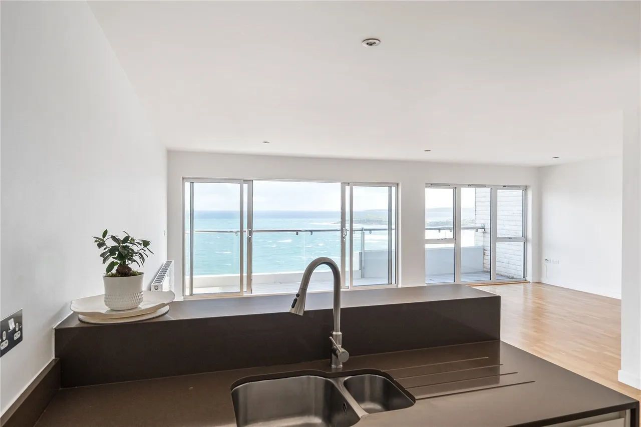 Pentire Avenue, Newquay, TR7, photo 6
