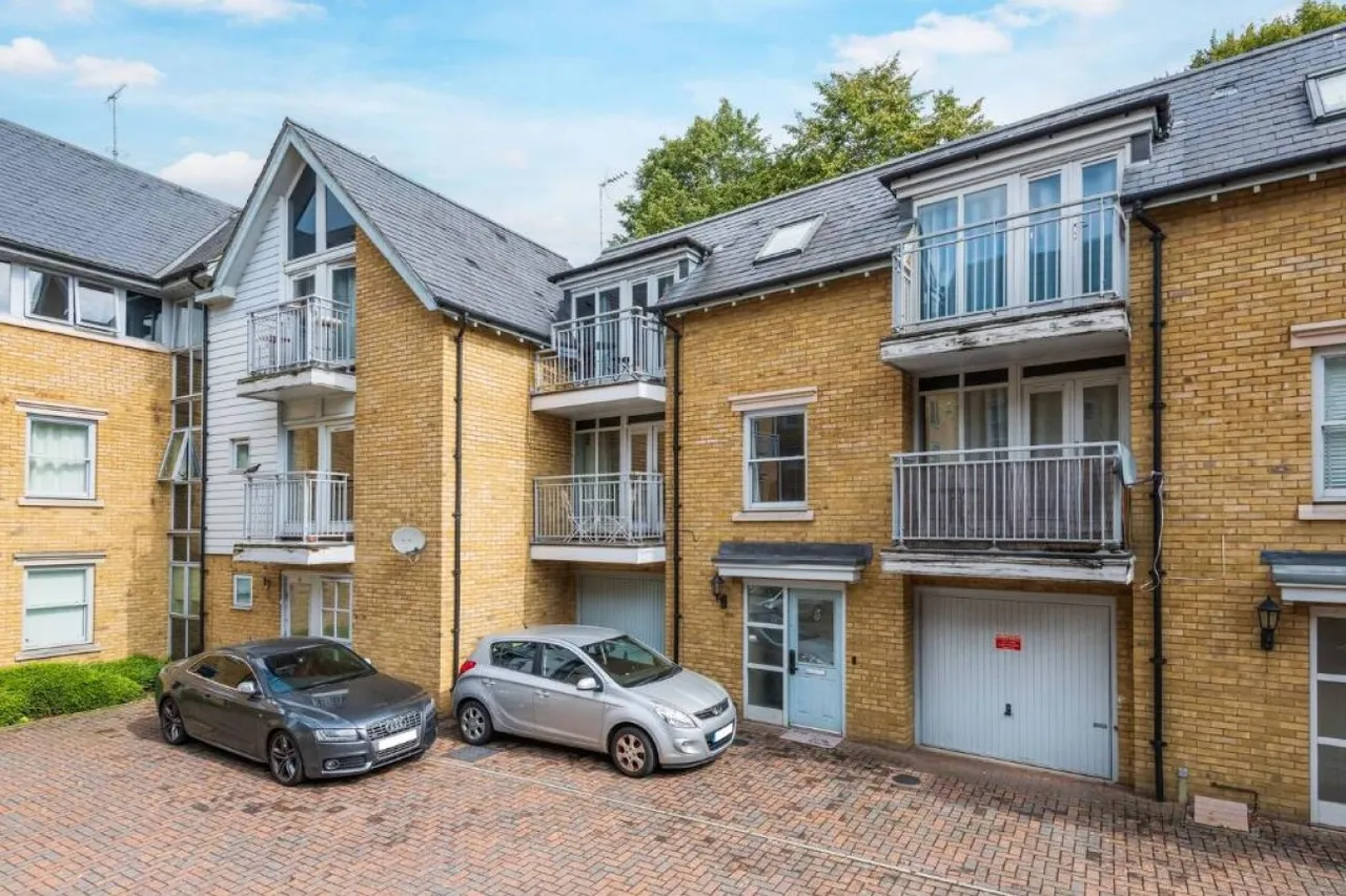 Bingley Court, Canterbury City Centre, Canterbury CT1, photo 11