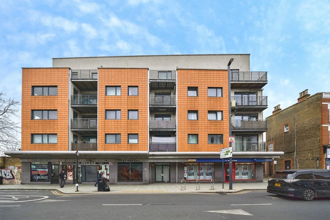 Luxembourg Mews, LONDON, London, E15, photo 2