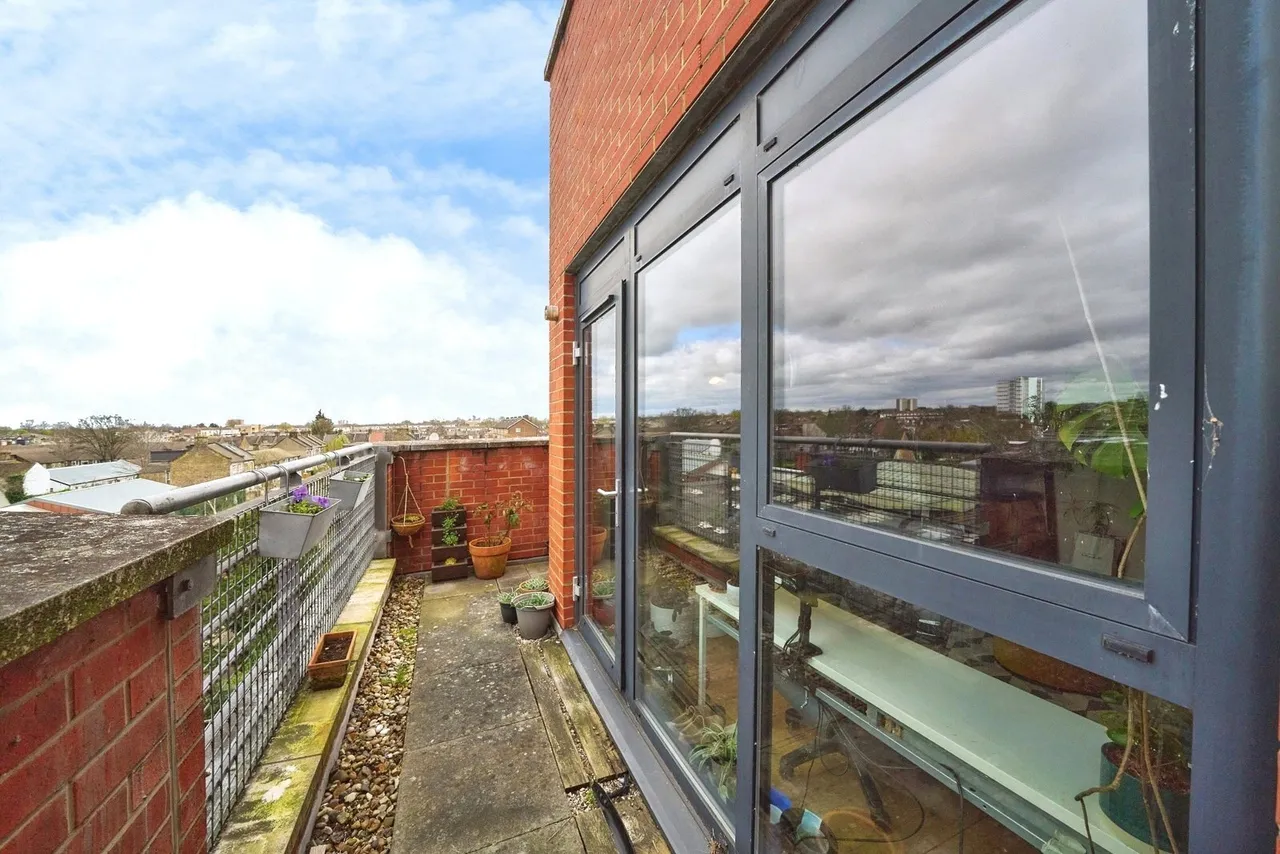 Luxembourg Mews, LONDON, London, E15, photo 12