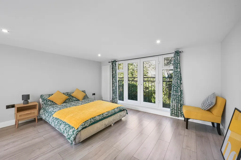 Cranford Close, London, SW20, photo 7