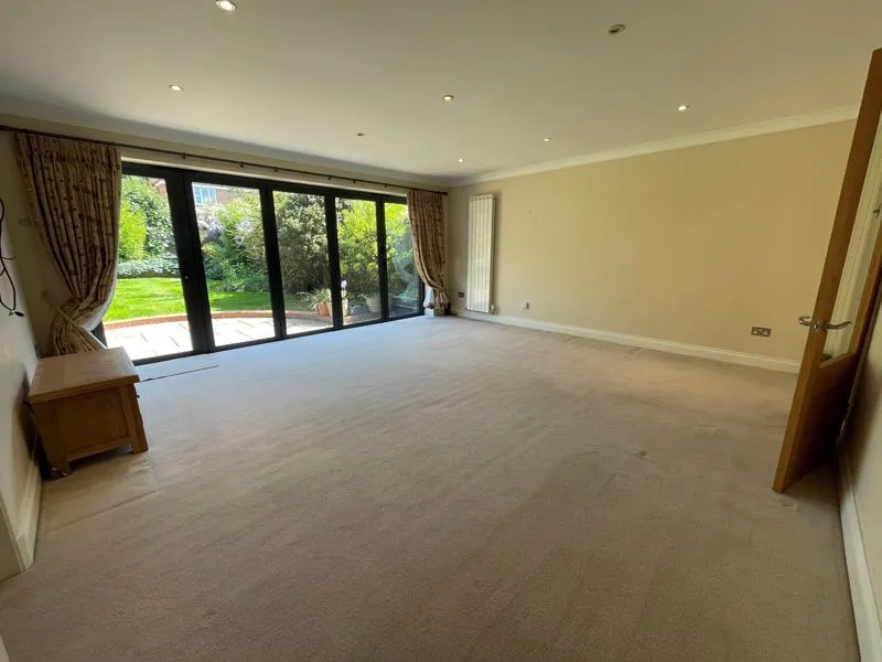 Cressington Place Bourne End, Bucks SL8 5SN, photo 6