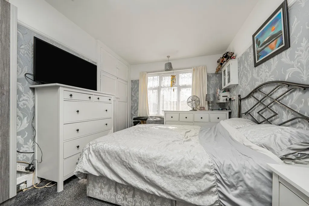Denecroft Crescent, Hillingdon, UB10, photo 24