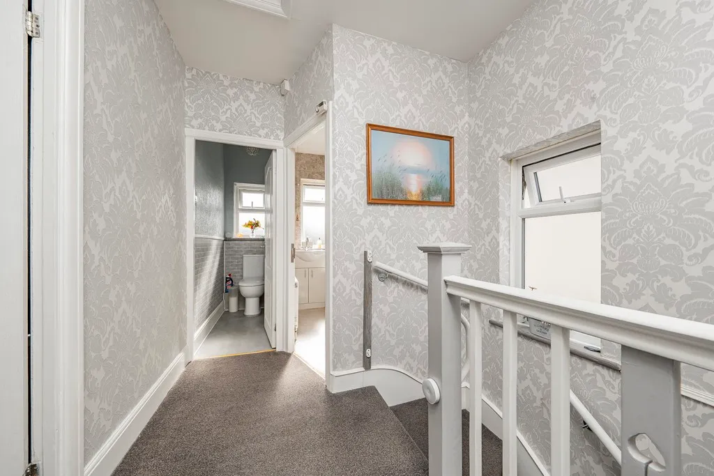 Denecroft Crescent, Hillingdon, UB10, photo 28