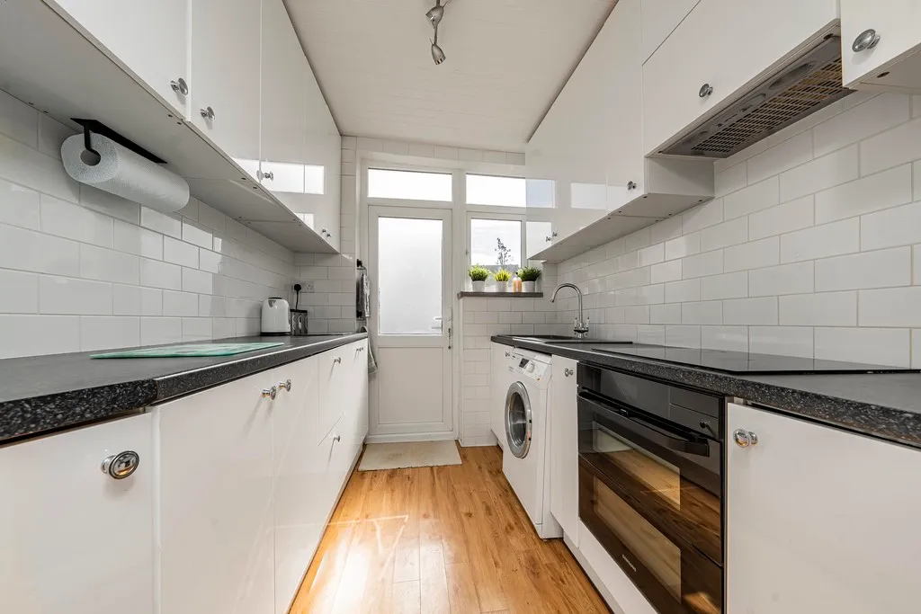 Denecroft Crescent, Hillingdon, UB10, photo 6