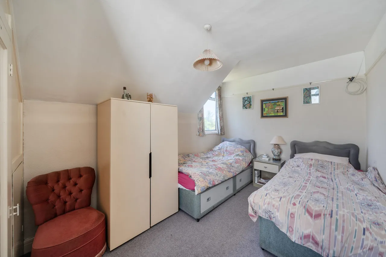 Pinn Way, Ruislip, HA4, photo 10