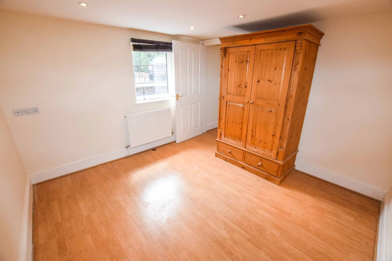 Barrington Road, Altrincham, WA14, photo 5