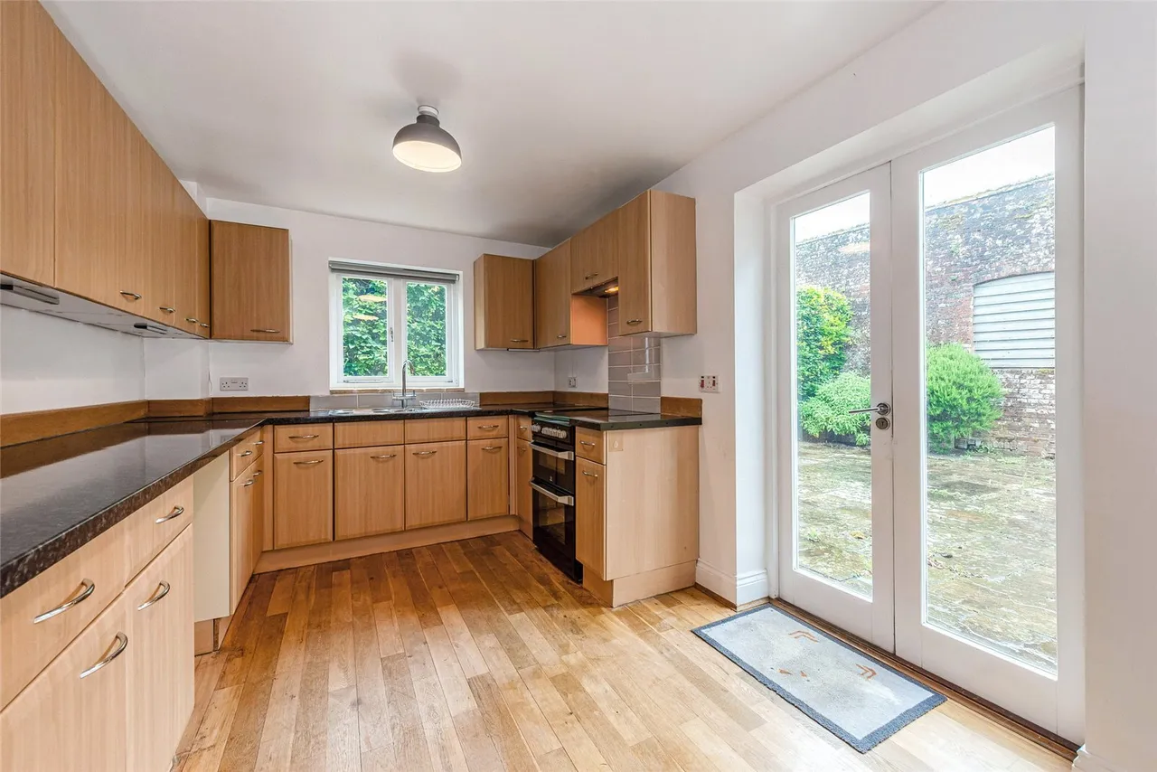 Downs Road, West Stoke, PO18, photo 4