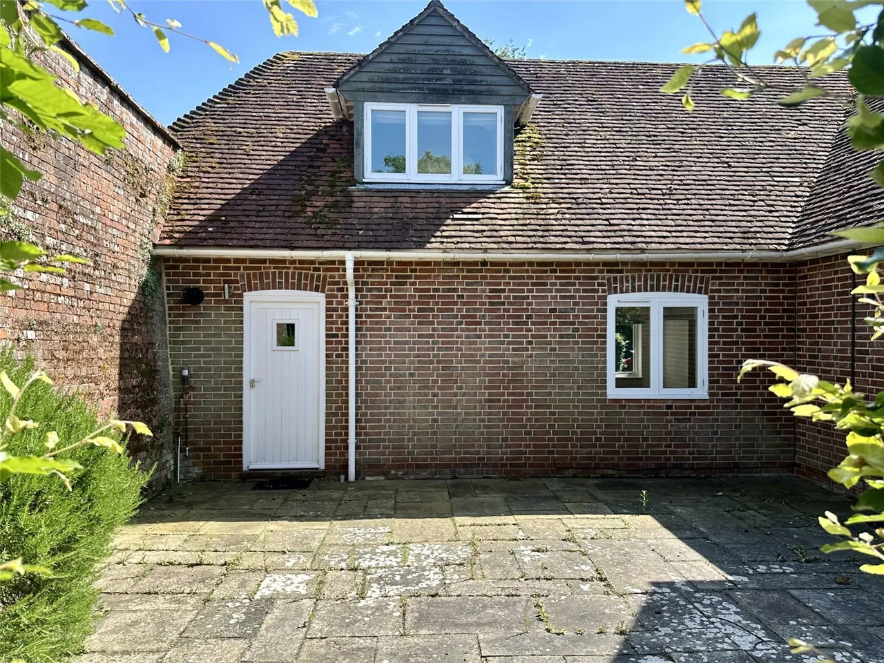 Downs Road, West Stoke, PO18, photo 10