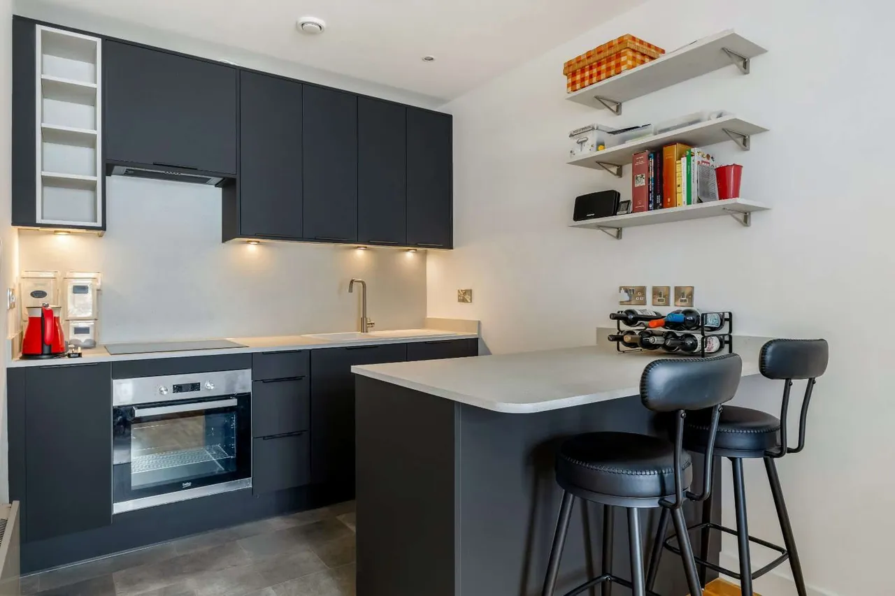 Piccadilly Place, Manchester, Greater Manchester, M1 3BP, photo 7