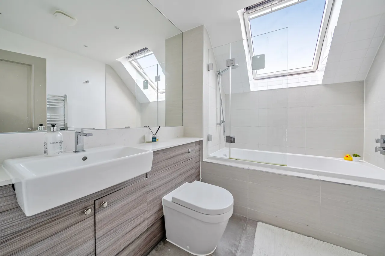 Kingswood, Ascot, SL5, photo 11