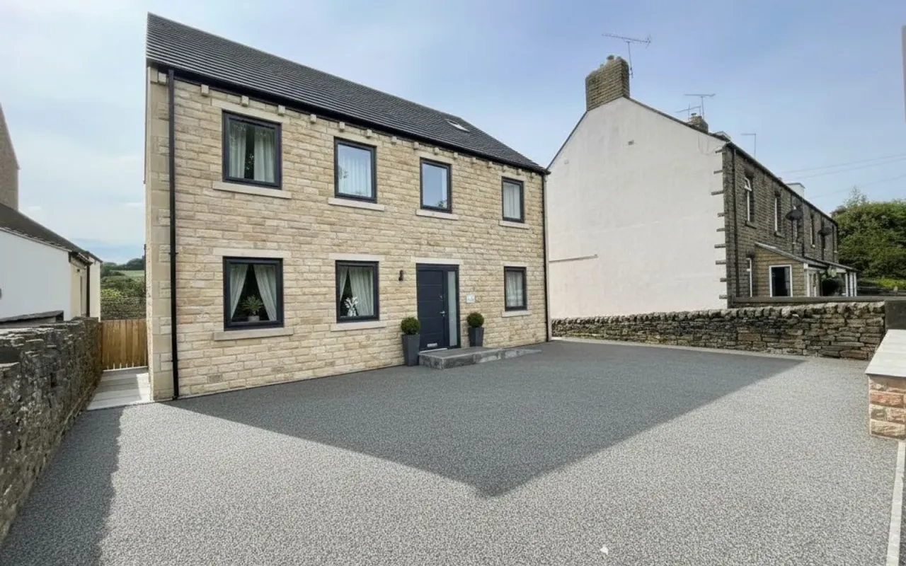 Sheffield Road, Oxspring, photo 10