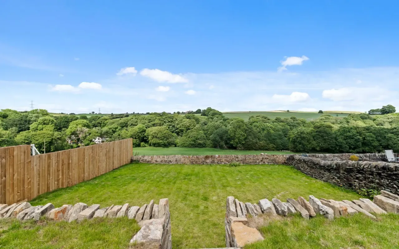 Sheffield Road, Oxspring, photo 5