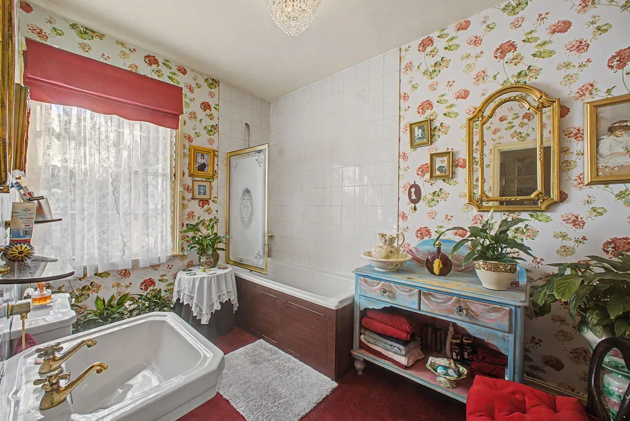 Bowdon, Altrincham, photo 10