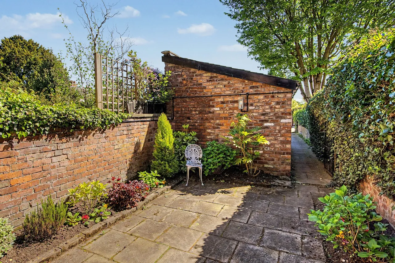 Bowdon, Altrincham, photo 15