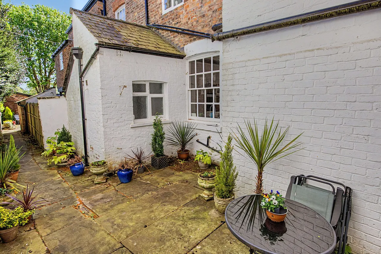 Bowdon, Altrincham, photo 13