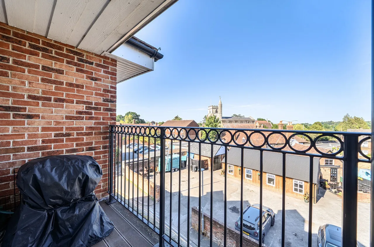 Saxons Court, Wokingham, Berkshire, RG40 1XH, photo 17