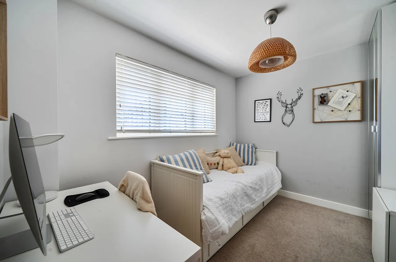 Saxons Court, Wokingham, Berkshire, RG40 1XH, photo 8
