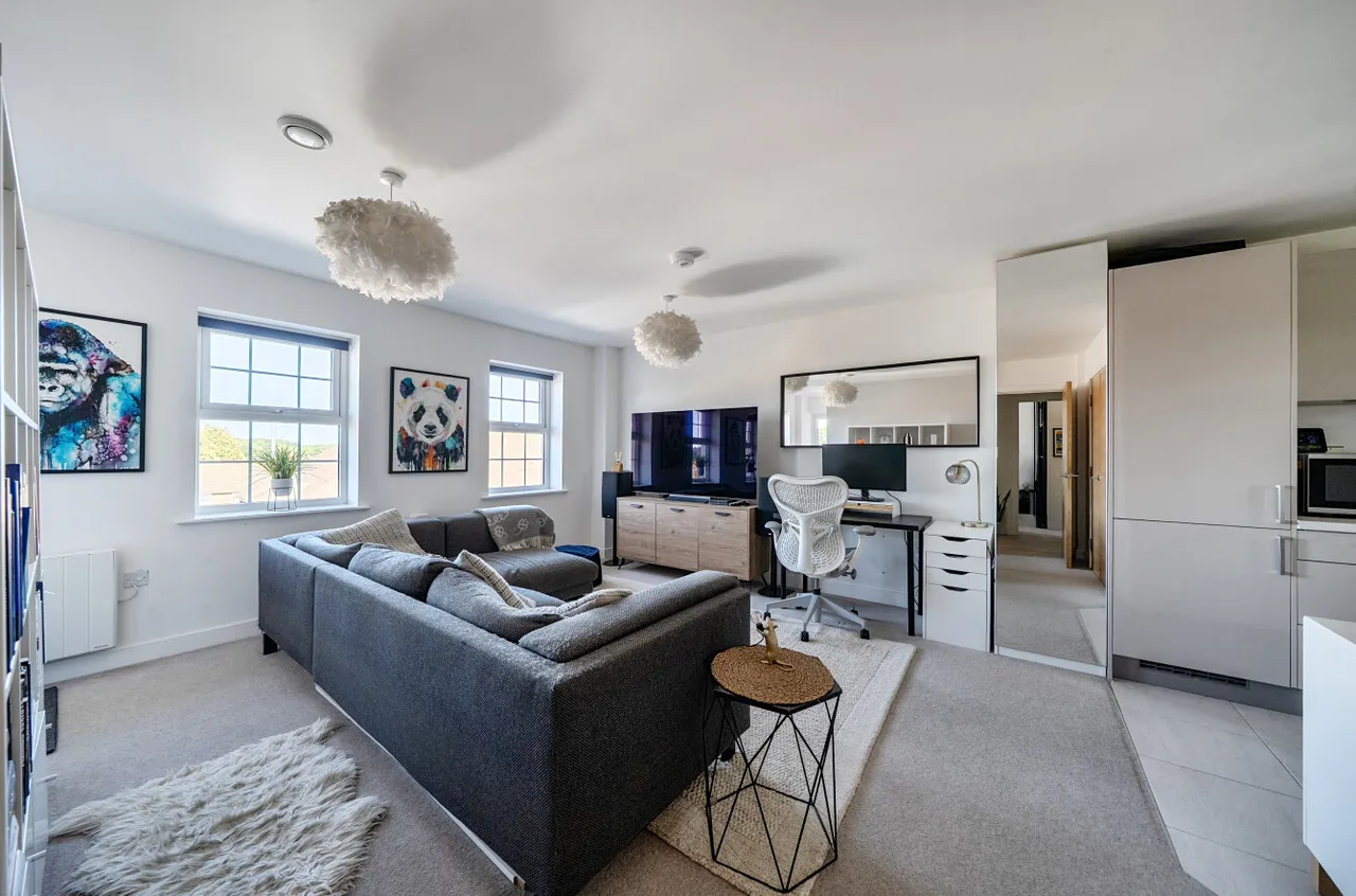 Saxons Court, Wokingham, Berkshire, RG40 1XH, photo 12