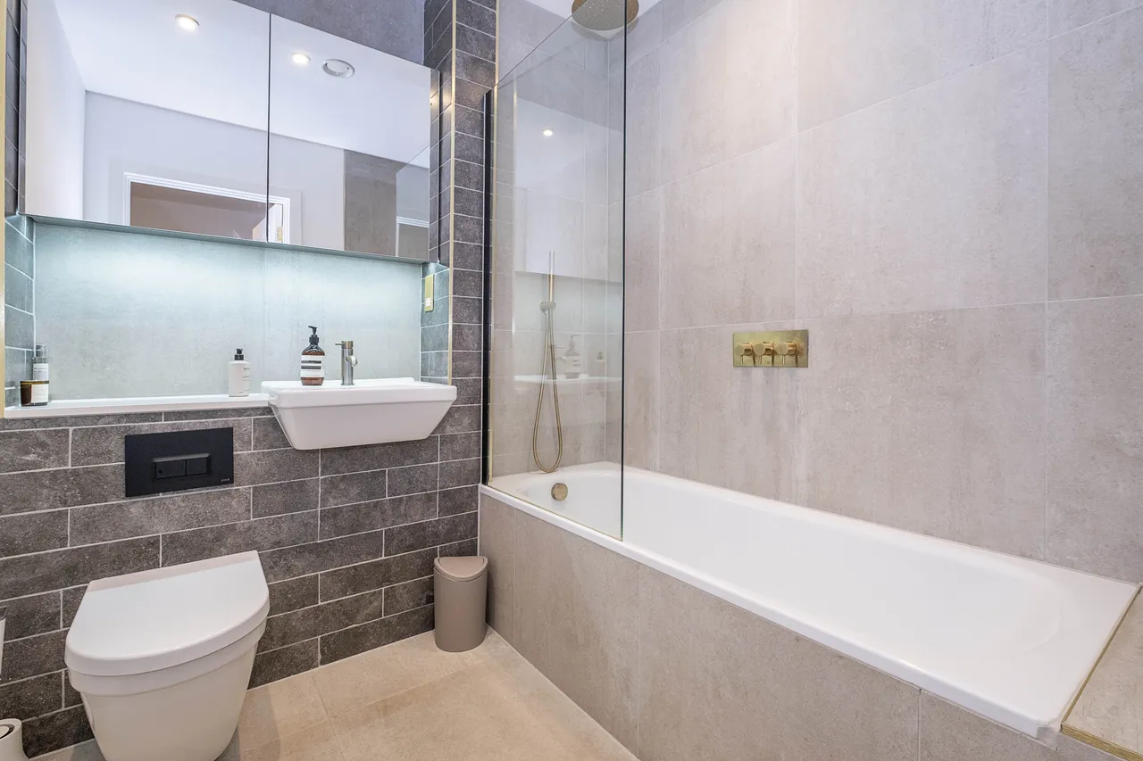 Ravensbury Terrace, London, SW18, photo 8
