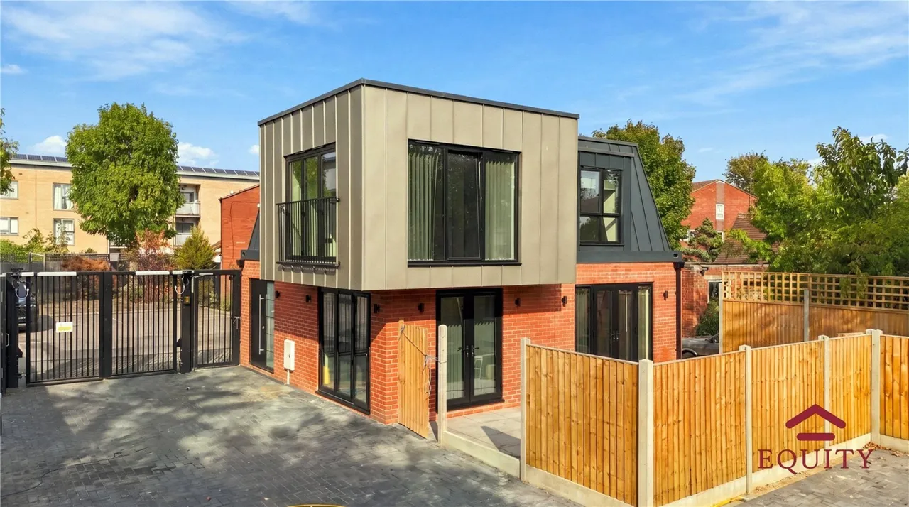 3 bed house to rent, Holmesdale, Waltham Cross