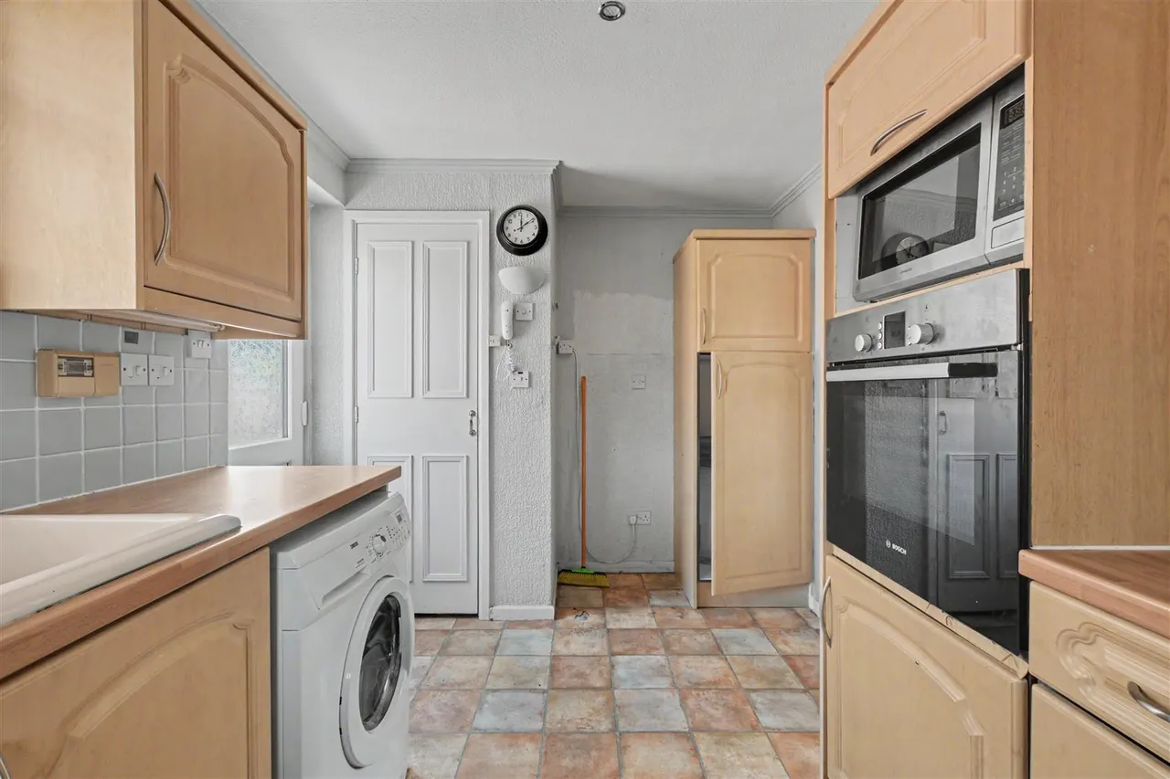 Henley Gardens, Stapleford, NG9, photo 10