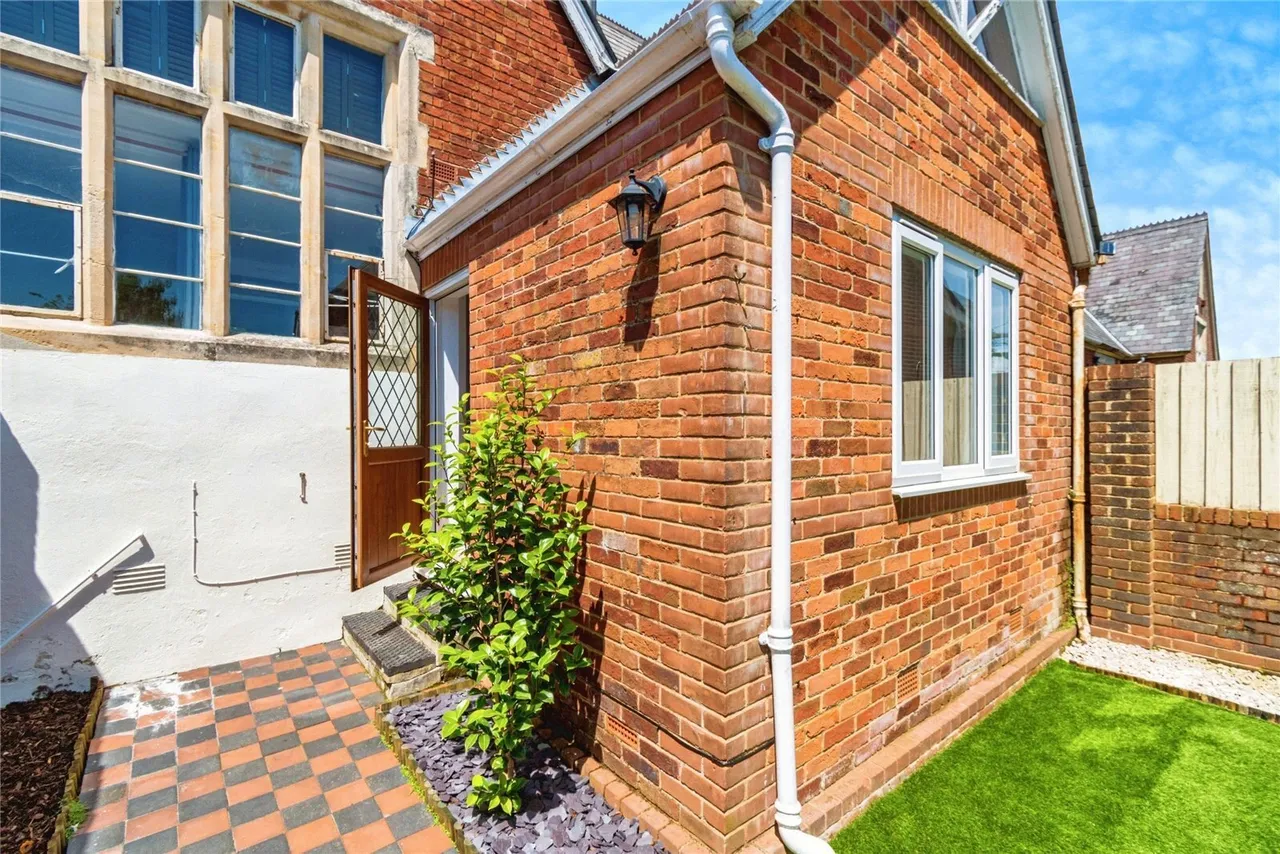 Peartree Road, Southampton, SO19, photo 4