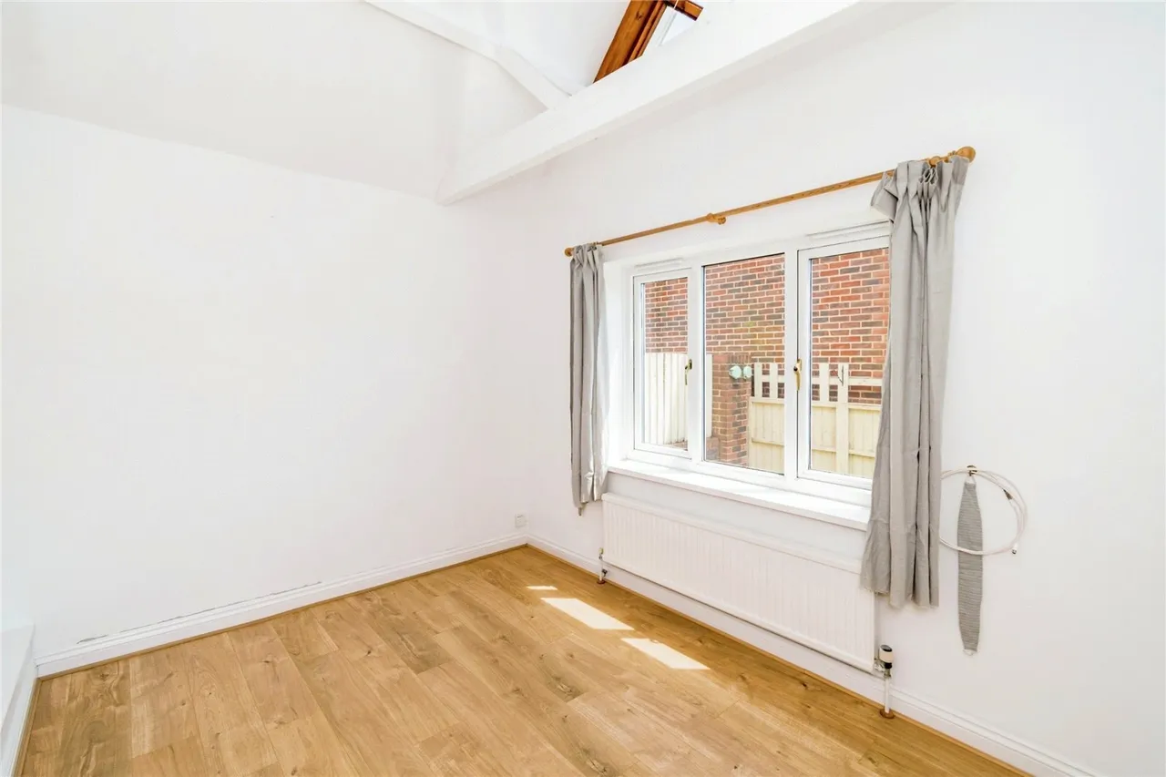 Peartree Road, Southampton, SO19, photo 10