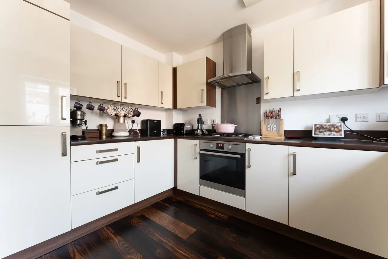 Sherbourne Drive, Old Sarum, SP4, photo 6