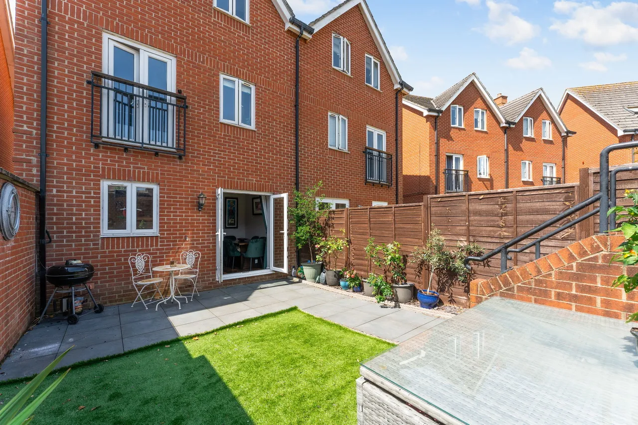 Sherbourne Drive, Old Sarum, SP4, photo 20