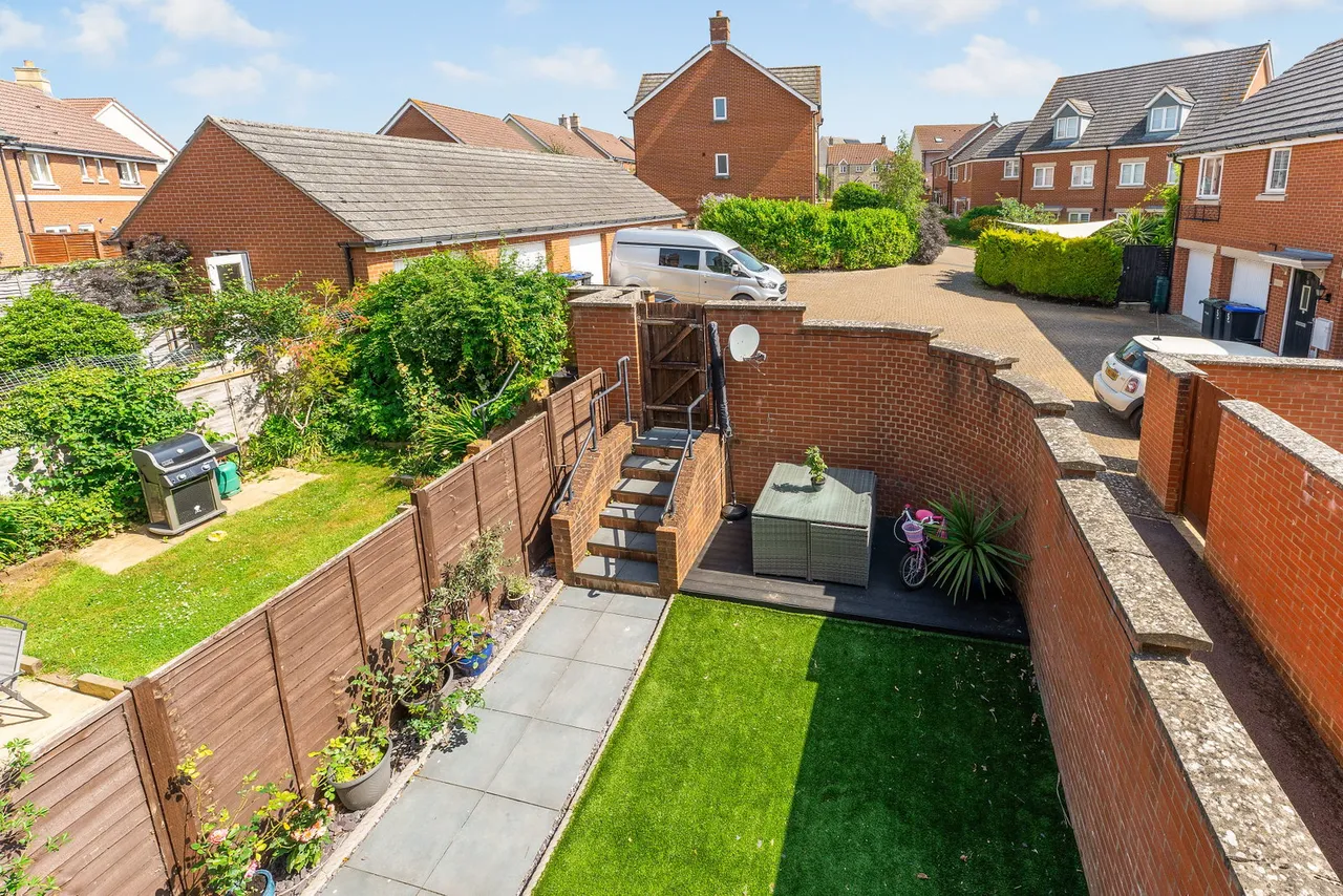Sherbourne Drive, Old Sarum, SP4, photo 18