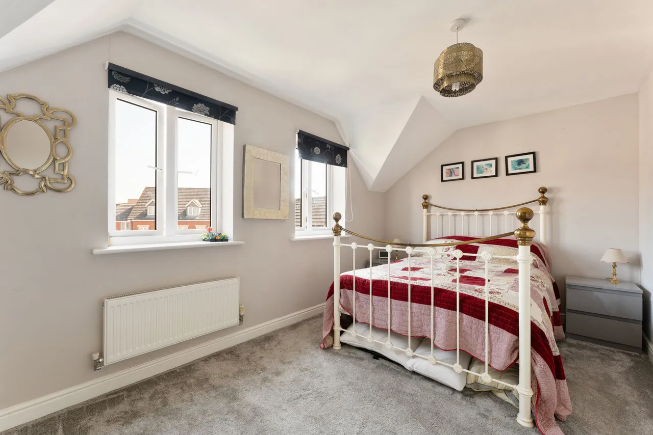 Sherbourne Drive, Old Sarum, SP4, photo 12