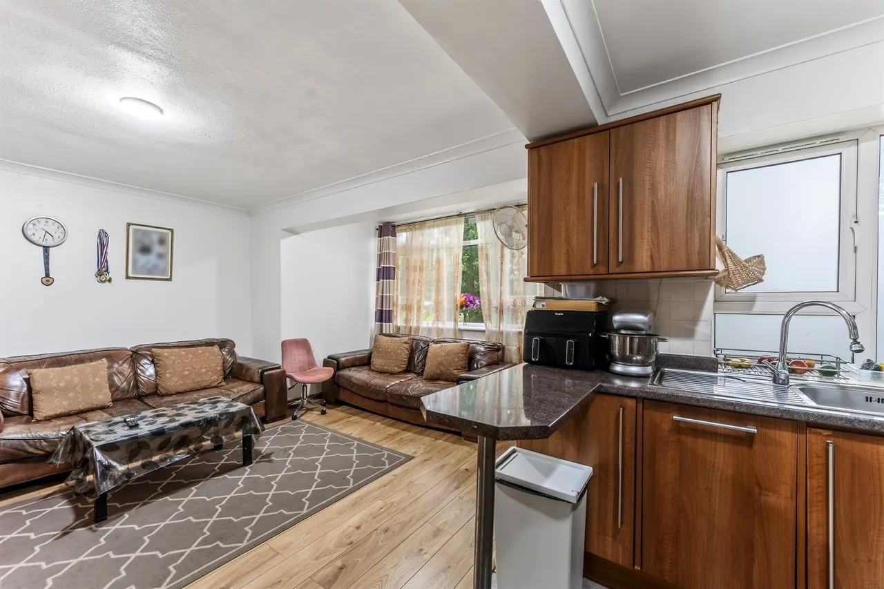 Smithwood Close, London, SW19, photo 12