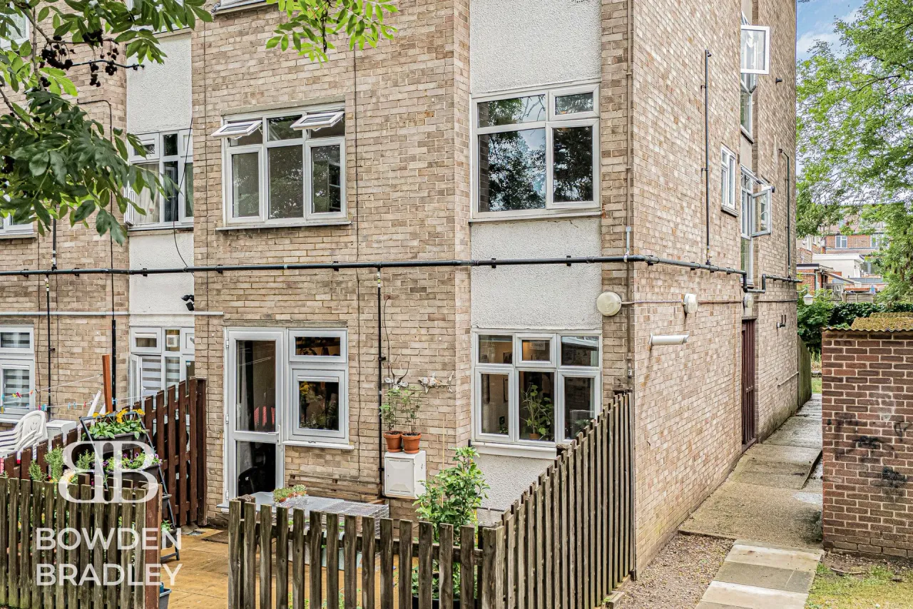 Copford Close, Woodford Green, IG8, photo 3