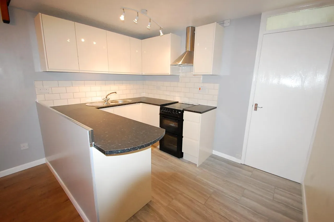 Cottesmore Close, Stapenhill, DE15, photo 2