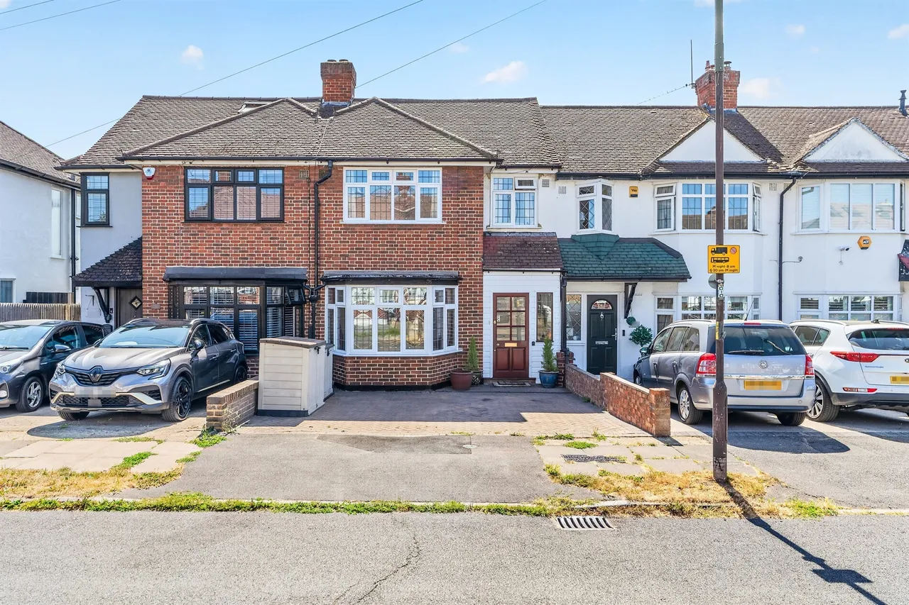 3 bed house for sale, Seymour Avenue, Morden, SM4