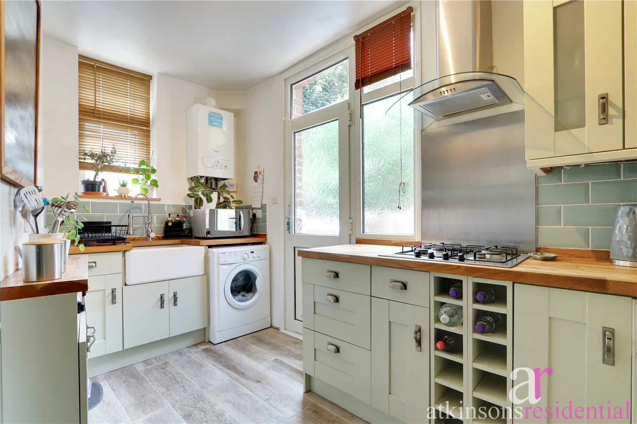 Myddelton Close, Enfield, Middlesex, EN1 4AJ, photo 7