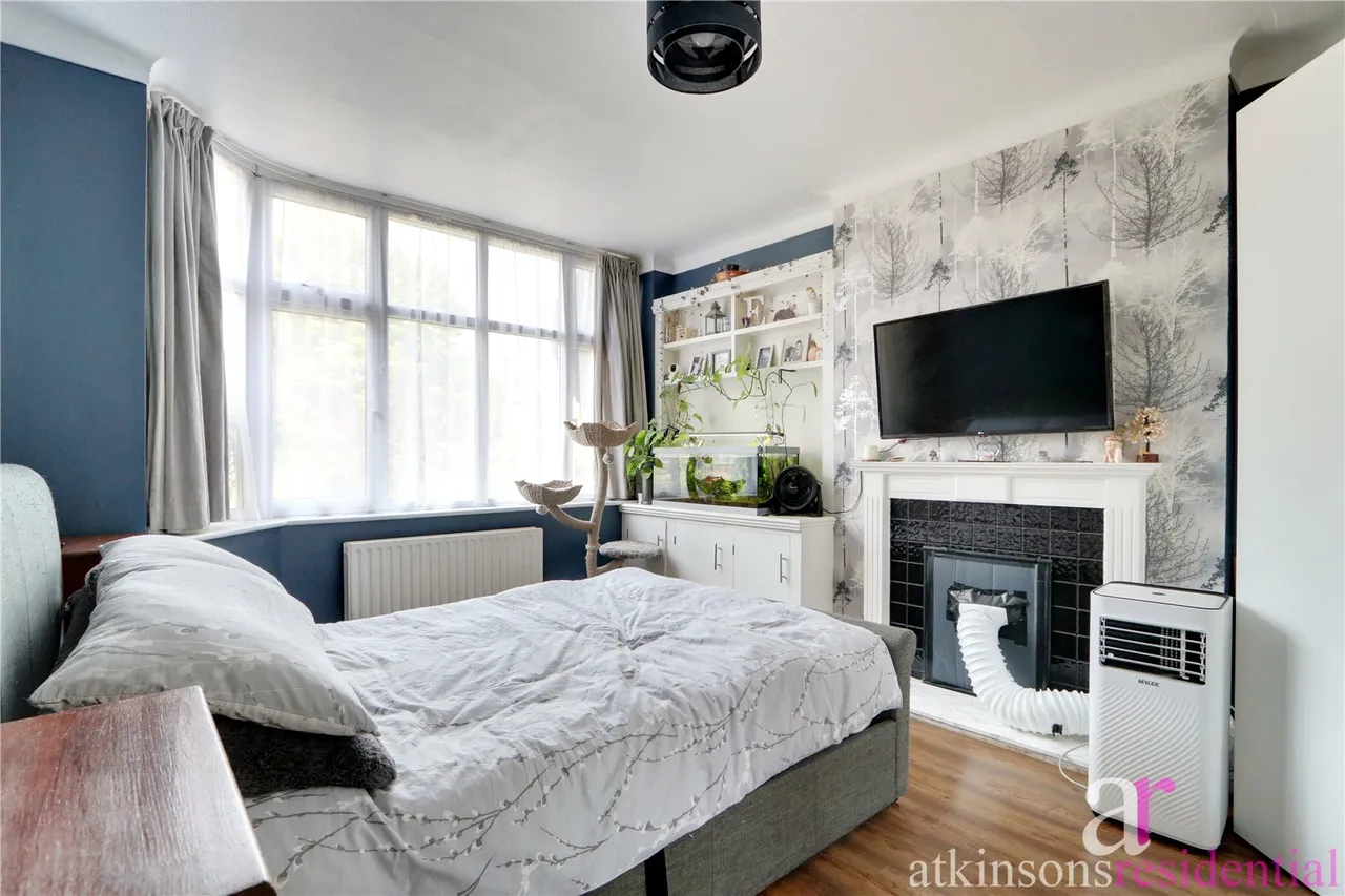 Myddelton Close, Enfield, Middlesex, EN1 4AJ, photo 8