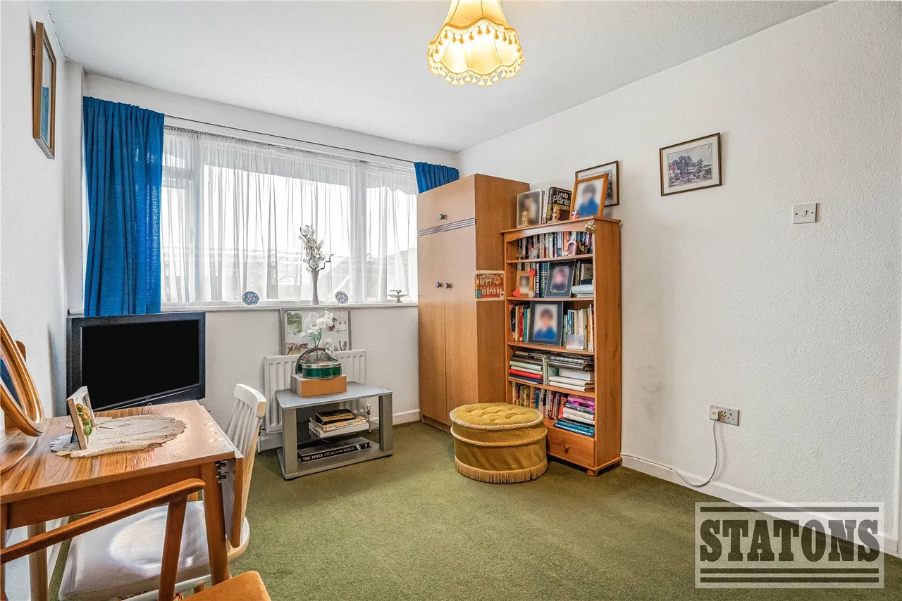 Belmont Avenue, Cockfosters, Herts, EN4 9LJ, photo 13