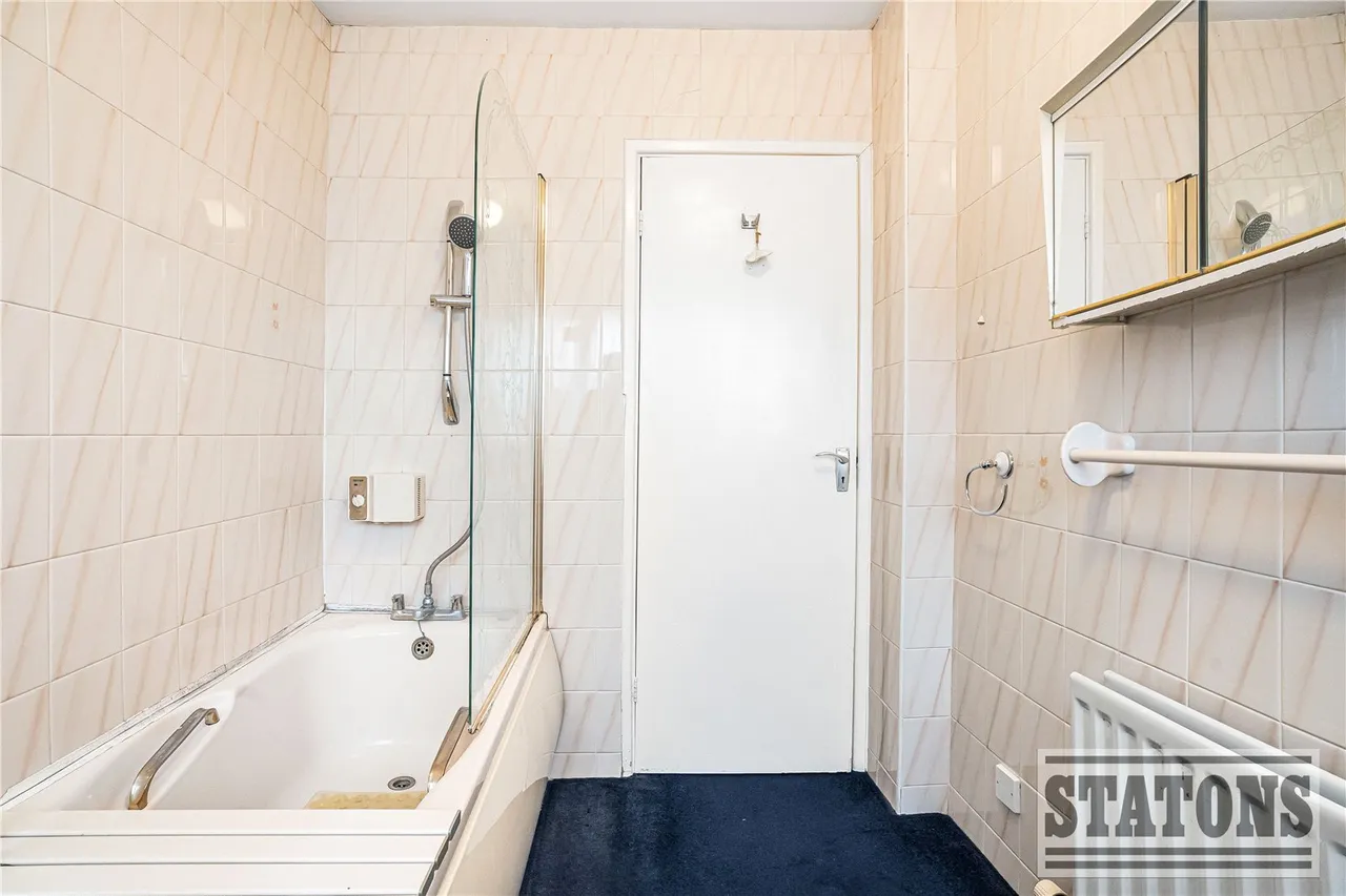 Belmont Avenue, Cockfosters, Herts, EN4 9LJ, photo 16