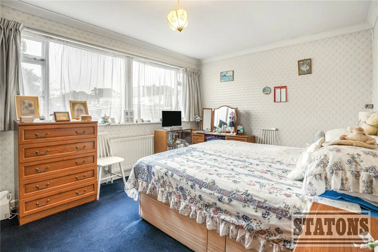 Belmont Avenue, Cockfosters, Herts, EN4 9LJ, photo 11