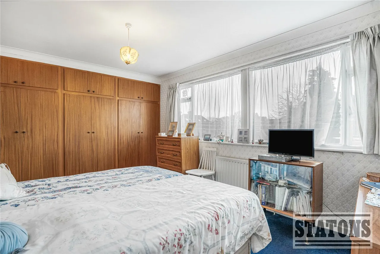 Belmont Avenue, Cockfosters, Herts, EN4 9LJ, photo 12