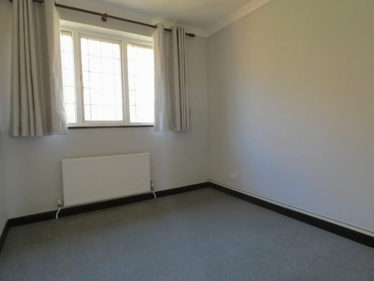 Newport Road, Woolstone, MK15, photo 8