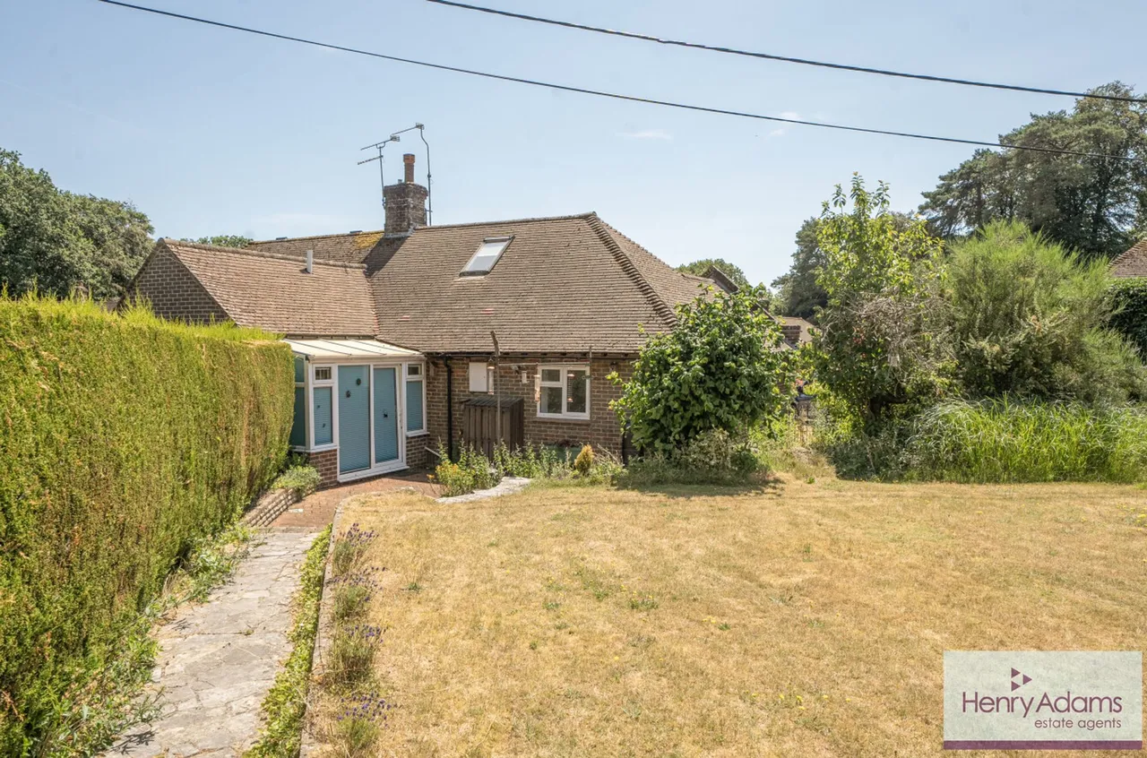 Knowles Meadow, Hill Brow, GU33, photo 13
