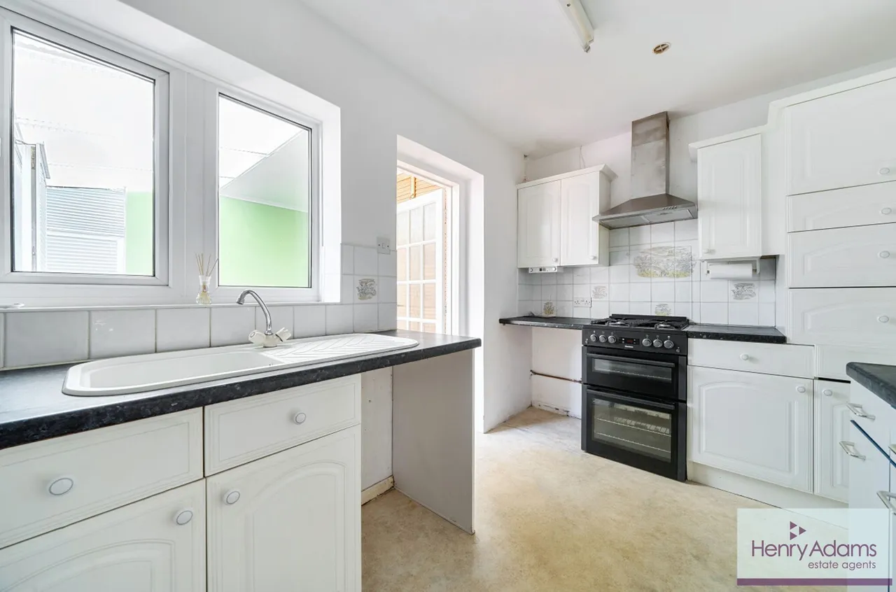 Knowles Meadow, Hill Brow, GU33, photo 6