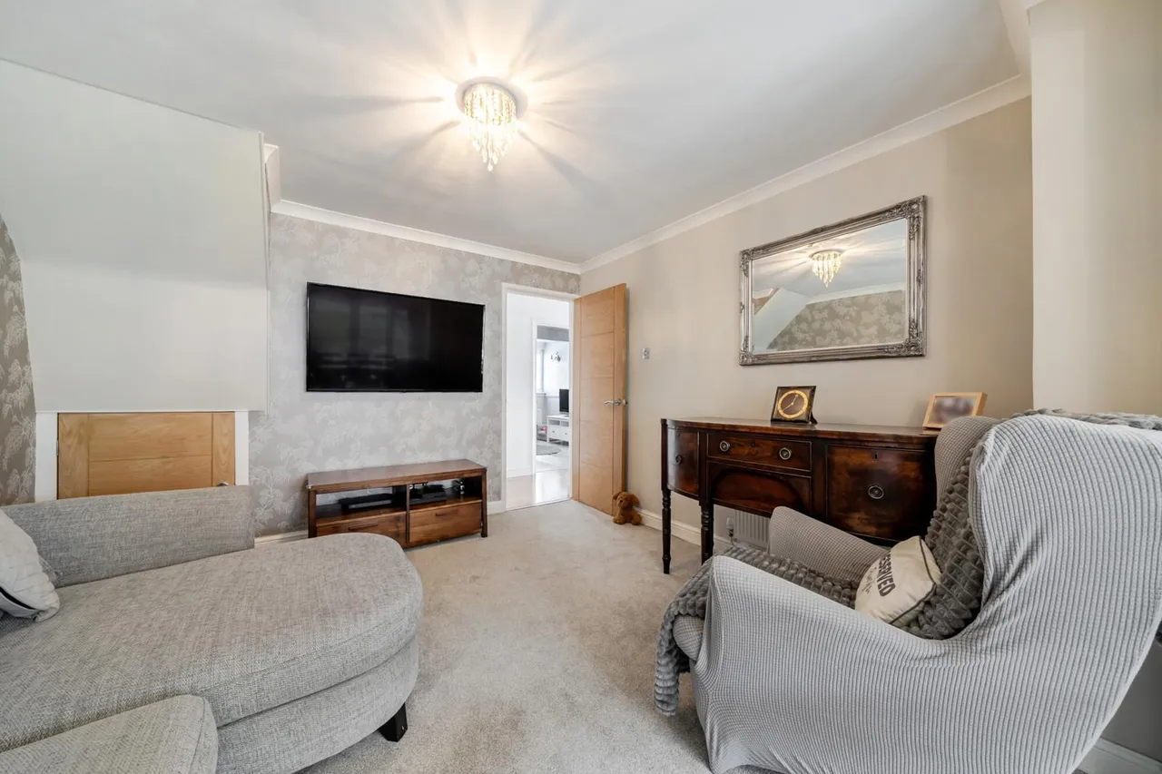 Hazel End, BR8, photo 20