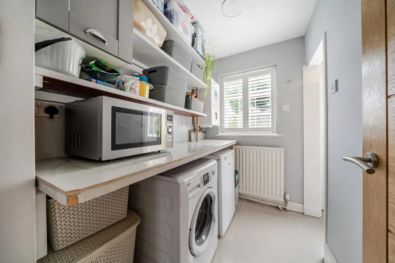 Hazel End, BR8, photo 14