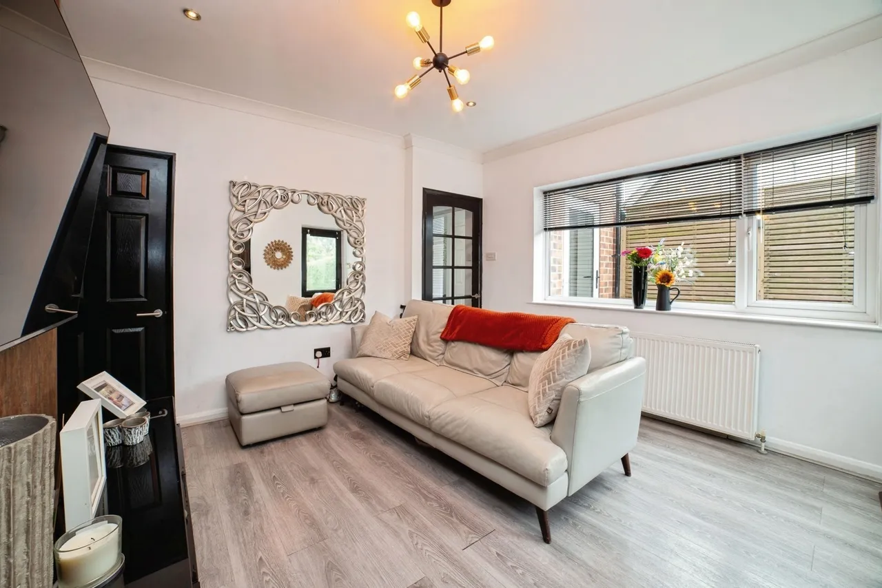 Alfreton Road, Sutton-in-Ashfield, Nottinghamshire, NG17, photo 8
